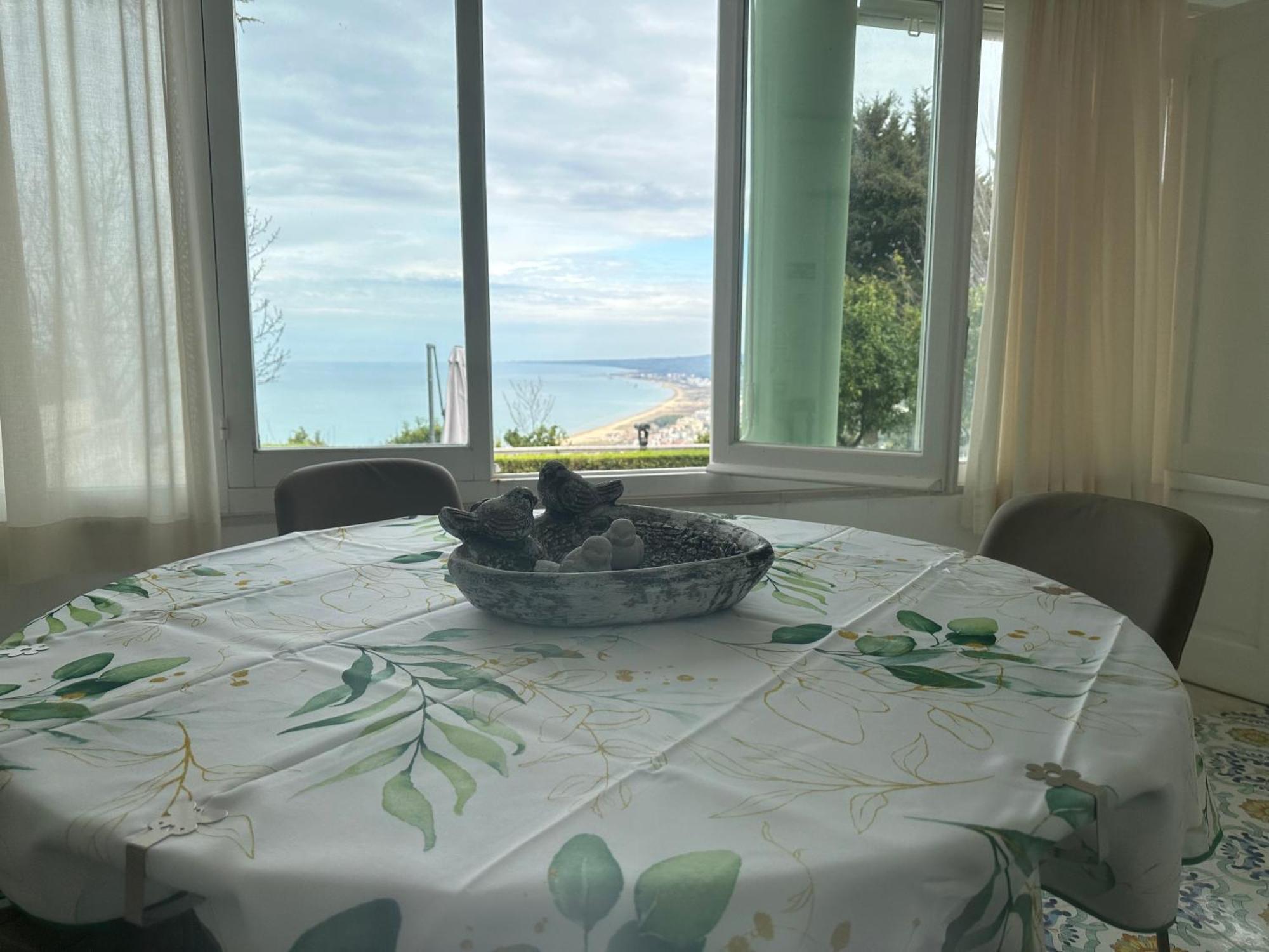 Secret Garden - & * Vasto